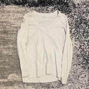 Madewell Light Gray V-Neck Sweater
